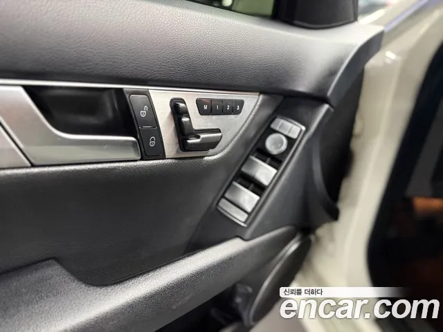 Mercedes-Benz C-Класс 2011 thumb 6