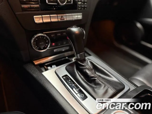 Mercedes-Benz C-Класс 2011 thumb 9