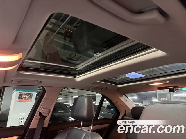 Mercedes-Benz C-Класс 2011 thumb 5
