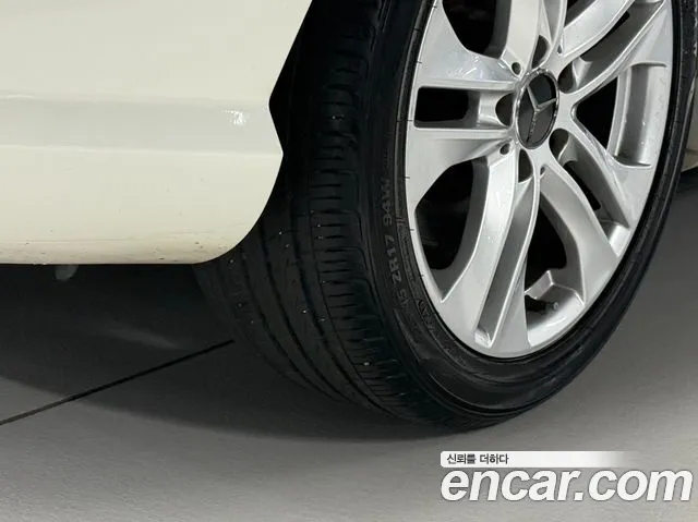 Mercedes-Benz C-Класс 2011 thumb 7