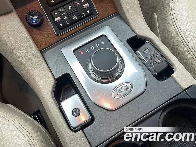 Land Rover Discovery 2015 thumb 6