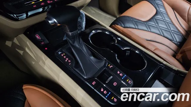 Kia Carnival 2020 thumb 6