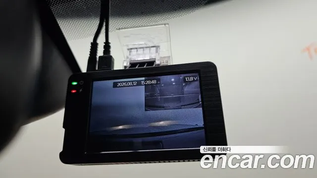 Renault Megane 2017 thumb 10