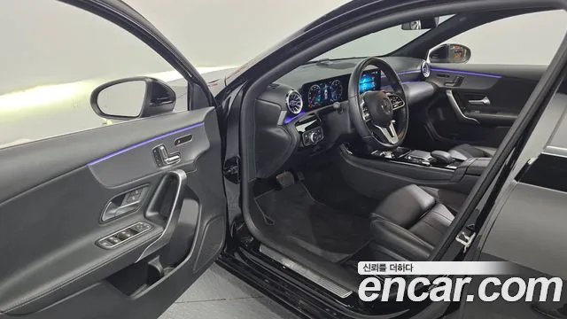 Mercedes-Benz A-Класс 2022 thumb 4