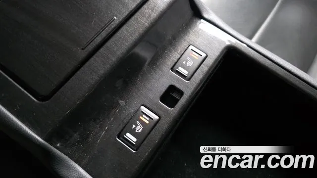 Renault Latitude 2019 thumb 10