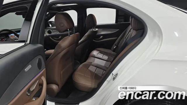 Mercedes-Benz E-Класс 2020 thumb 10