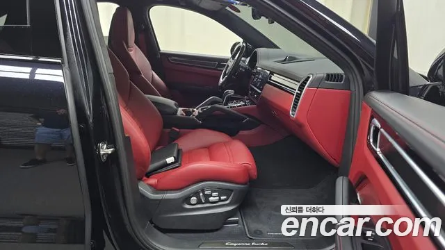 Porsche Cayenne 2020 thumb 10