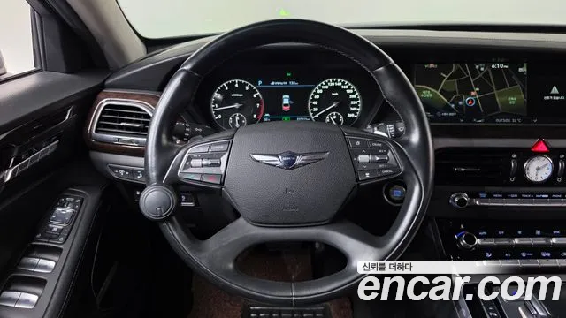 Genesis G90 2016 thumb 6