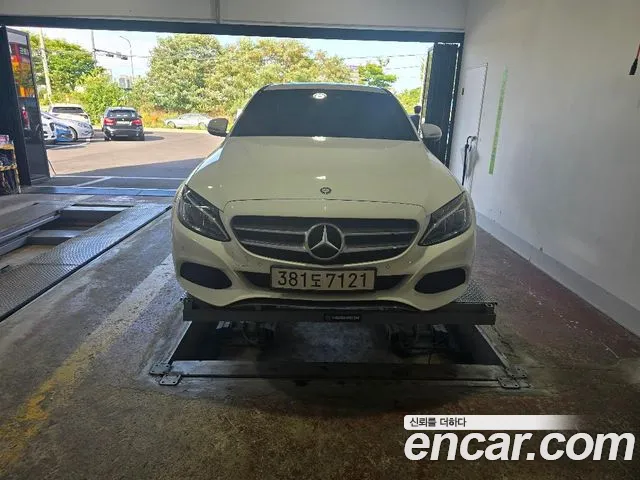 Mercedes-Benz C-Класс 2016 thumb 4