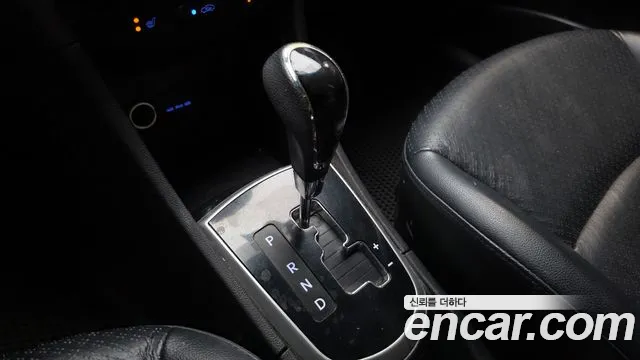 Hyundai Accent 2010 thumb 12