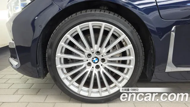 BMW 7 серии 2019 thumb 3