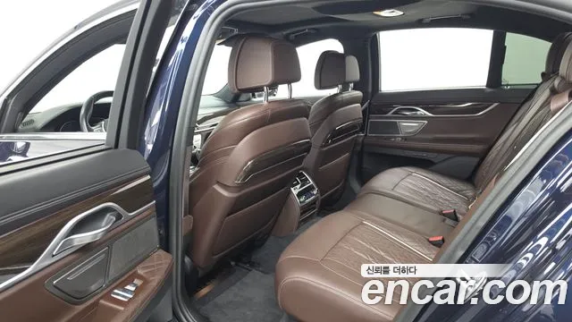 BMW 7 серии 2019 thumb 8
