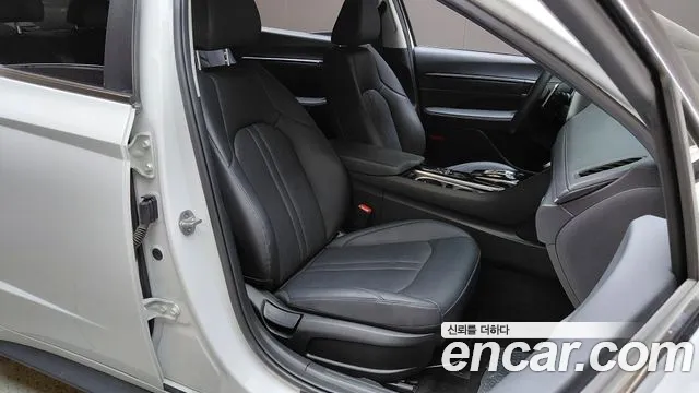 Hyundai Sonata 2022 thumb 2