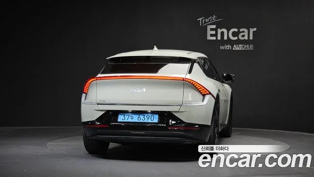 Kia EV6 2022 thumb 12
