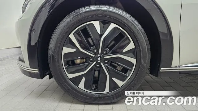 Kia EV6 2022 thumb 9