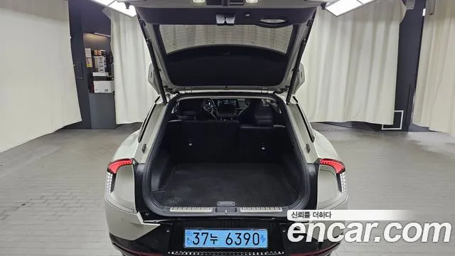 Kia EV6 2022 thumb 11