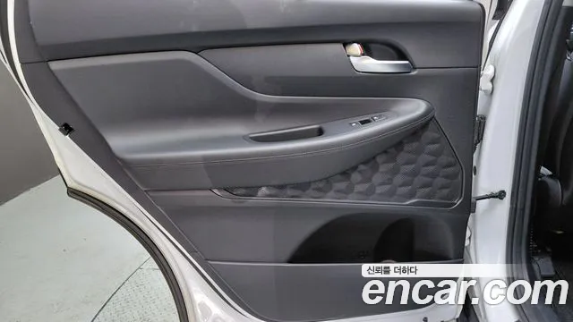 Hyundai Santa Fe 2022 thumb 6