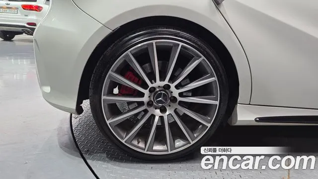 Mercedes-Benz A-Класс 2015 thumb 6