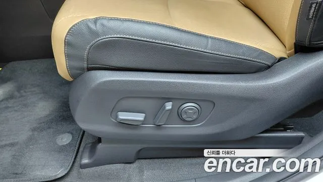 Kia Carnival 2023 thumb 11
