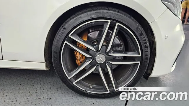 Mercedes-Benz E-Класс 2018 thumb 3