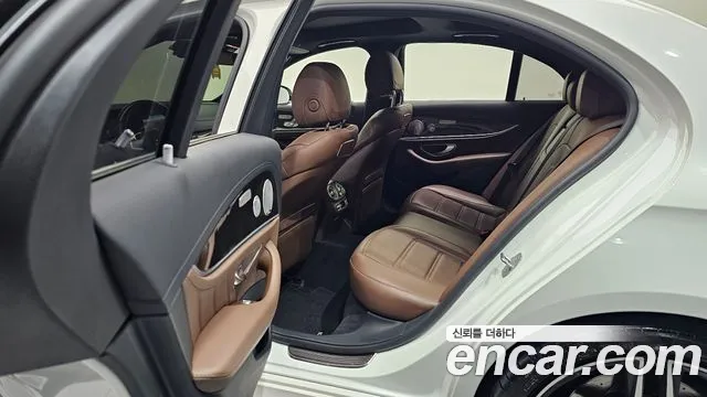Mercedes-Benz E-Класс 2018 thumb 8