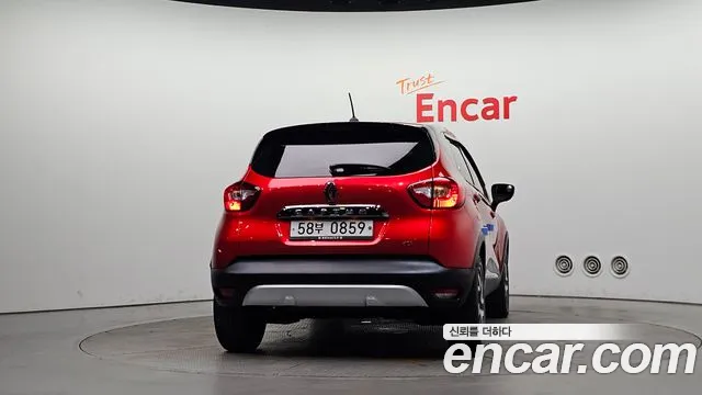 Renault Captur 2015 thumb 8