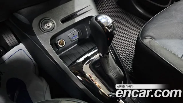 Renault Captur 2015 thumb 11