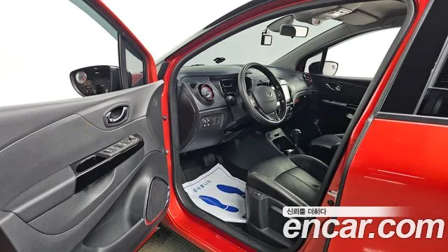 Renault Captur 2015 thumb 3