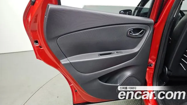 Renault Captur 2015 thumb 9