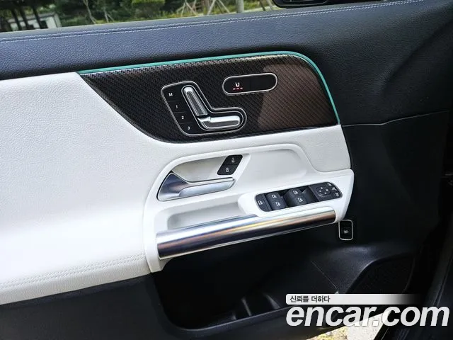 Mercedes-Benz GLA 2020 thumb 12