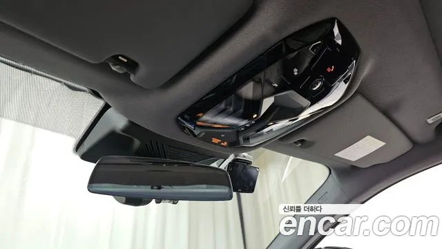BMW 5 серии 2025 thumb 11