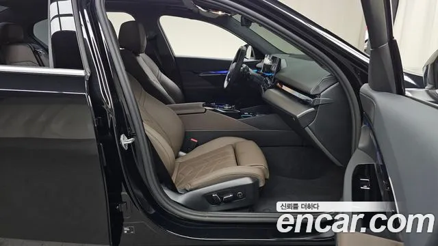 BMW 5 серии 2025 thumb 3