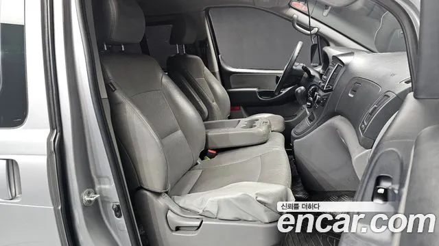Hyundai Starex 2016 thumb 4