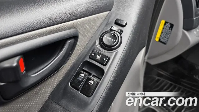 Hyundai Starex 2016 thumb 11