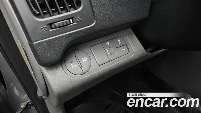 Hyundai Starex 2016 thumb 8