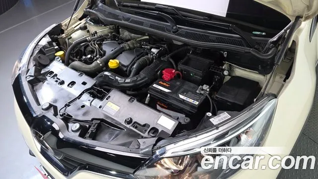 Renault Captur 2016 thumb 11