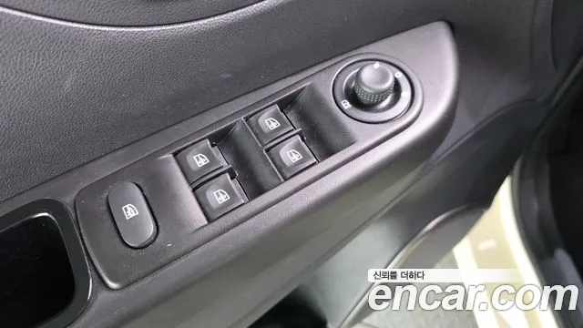 Renault Captur 2016 thumb 9