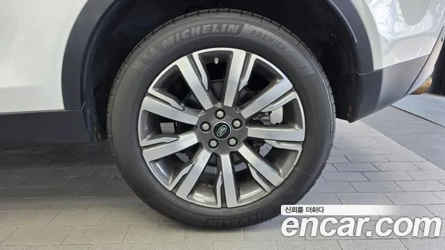 Land Rover Discovery Sport 2017 thumb 4