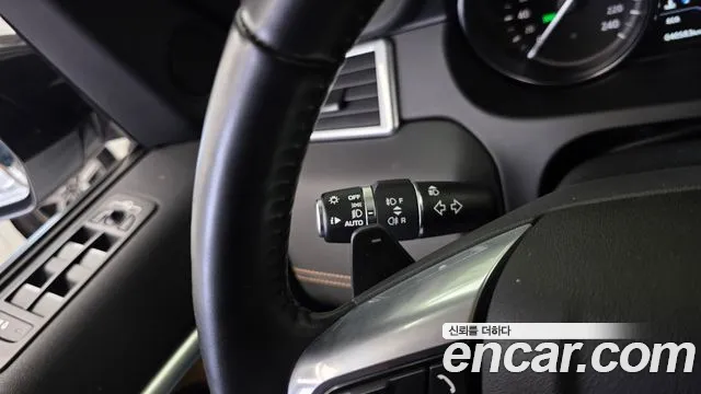 Land Rover Discovery Sport 2017 thumb 5