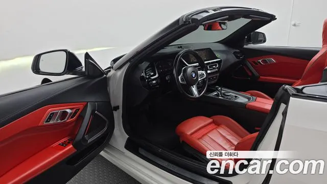 BMW Z4 2021 thumb 8