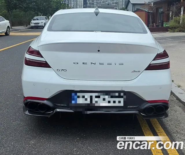 Genesis G70 2023 thumb 3