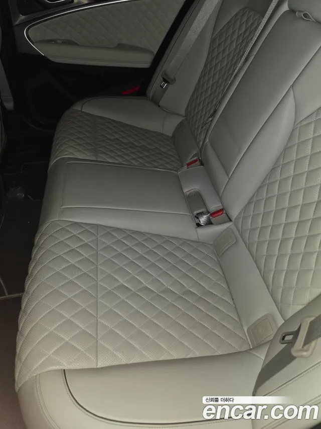 Genesis G70 2023 thumb 10