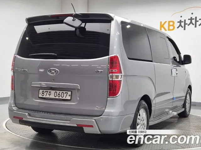 Hyundai Starex 2018 thumb 10
