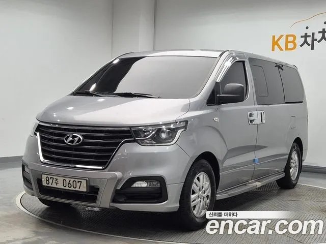 Hyundai Starex 2018 thumb 3