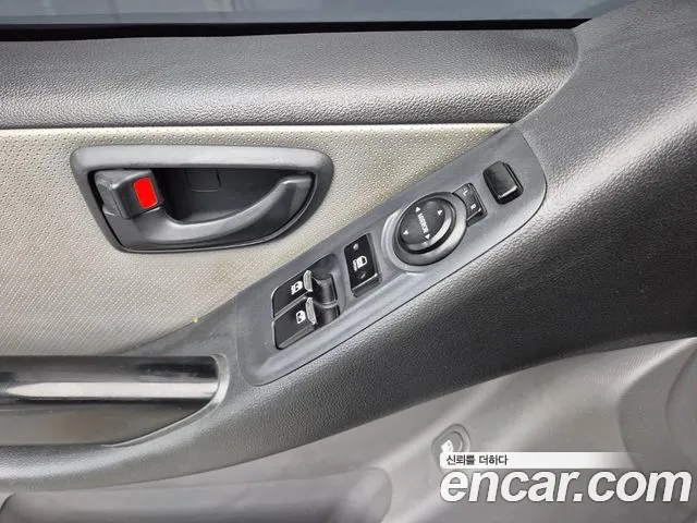 Hyundai Starex 2018 thumb 11