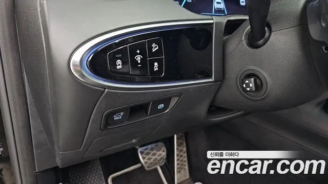 Genesis GV70 2022 thumb 12