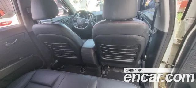 KG_Mobility_Ssangyong TIBOLI 2016 thumb 4