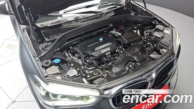 BMW X1 2016 thumb 5