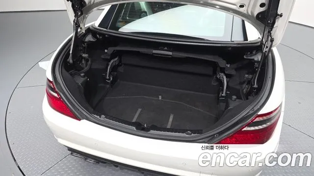 Mercedes-Benz SLK-Class 2012 thumb 3