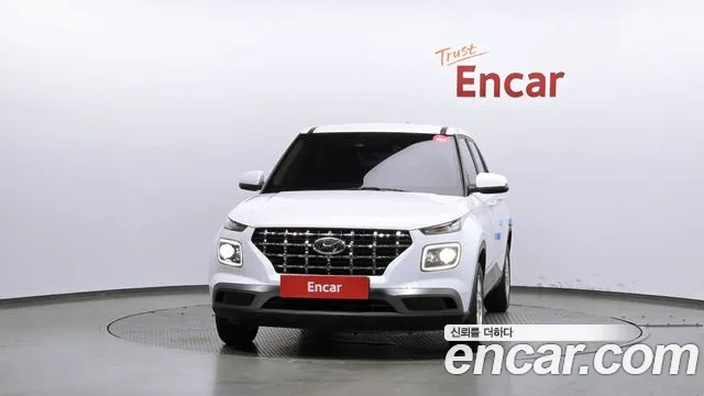 Hyundai Venue 2021 thumb 2